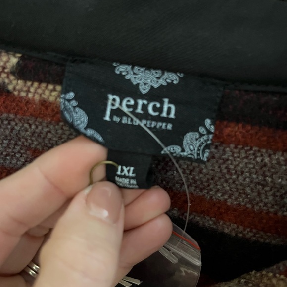 ❌Perch Multicolor Aztec Jacket

💵Bundle&Save💵 - Picture 2 of 7